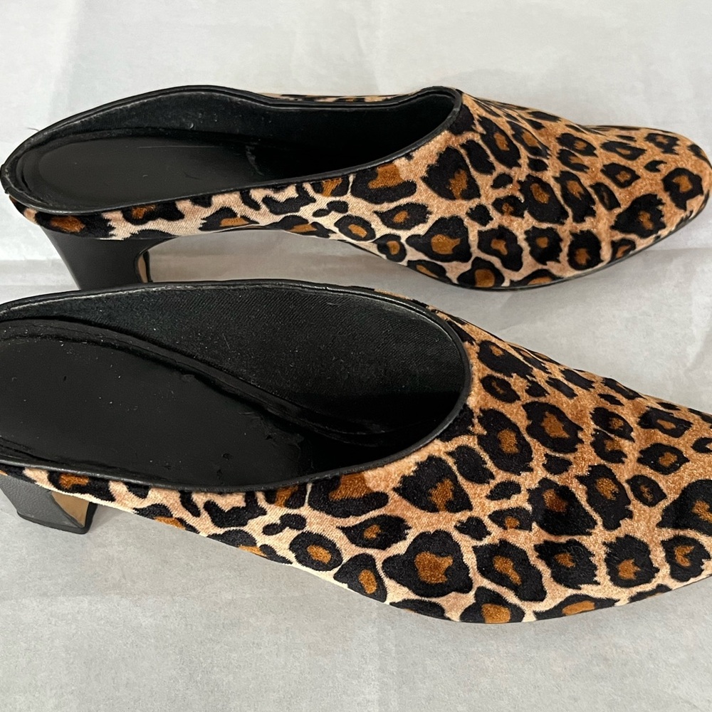 Source Unknown Leopard Pattern Mules